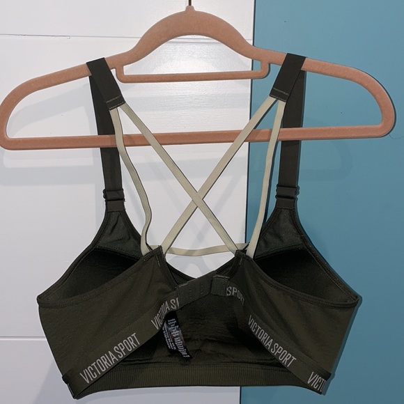 🎈SOLD🎈Victoria’s Secret Sport Bras *Bundle of 2” - Picture 5 of 6